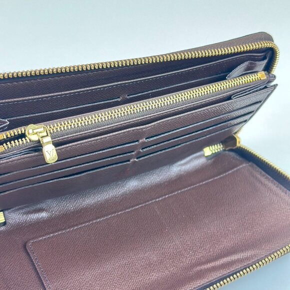 Louis Vuitton Damier Ebene Large Wallet - Picture 9 of 9